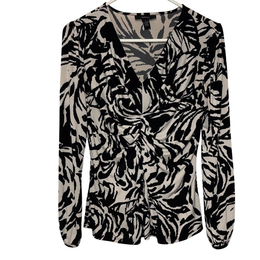 Alfani Womenβs Black and White V Neck Long Sleeve Blouse Size Small